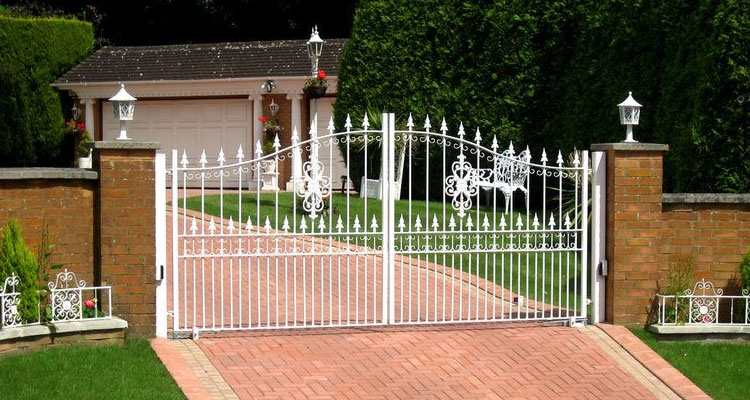 Sliding Driveway Gate Installation Thousand Oaks